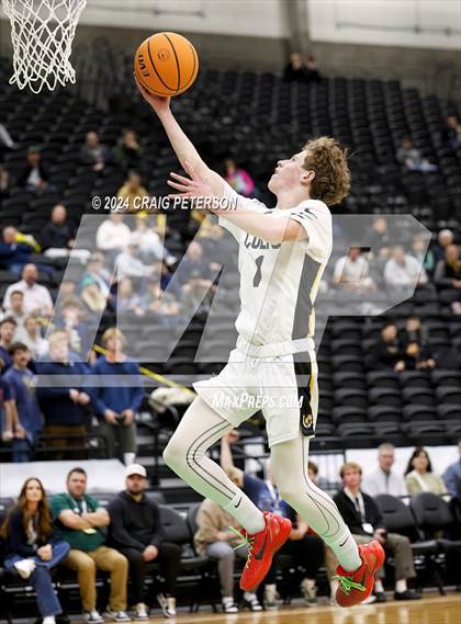 Thumbnail 2 in Snow Canyon vs. Cottonwood (UHSAA 4A Semifinals) photogallery.
