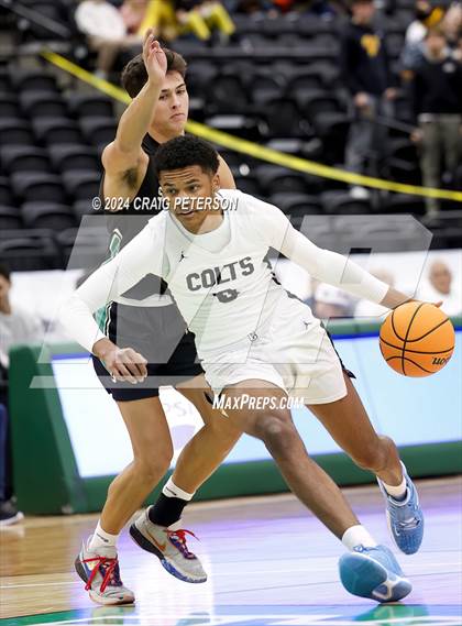 Thumbnail 2 in Snow Canyon vs. Cottonwood (UHSAA 4A Semifinals) photogallery.