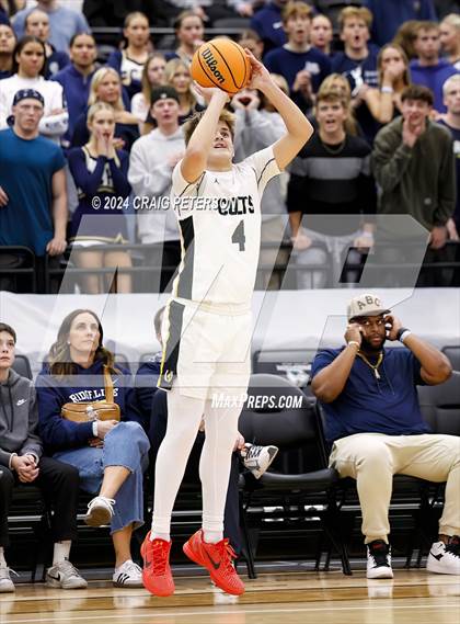 Thumbnail 1 in Snow Canyon vs. Cottonwood (UHSAA 4A Semifinals) photogallery.