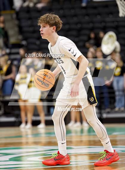 Thumbnail 1 in Snow Canyon vs. Cottonwood (UHSAA 4A Semifinals) photogallery.