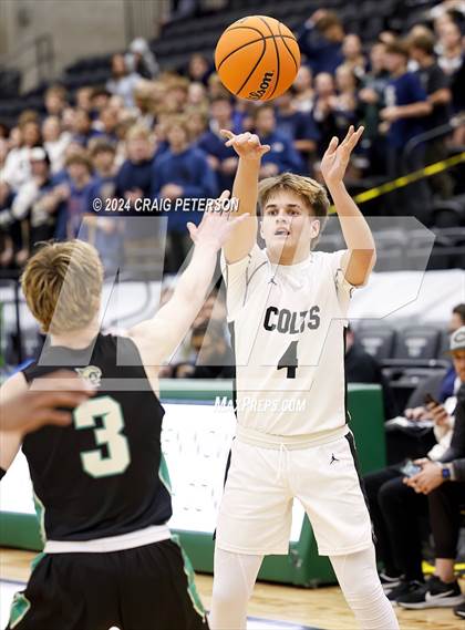 Thumbnail 3 in Snow Canyon vs. Cottonwood (UHSAA 4A Semifinals) photogallery.