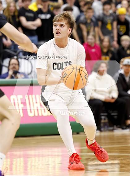 Thumbnail 1 in Snow Canyon vs. Cottonwood (UHSAA 4A Semifinals) photogallery.