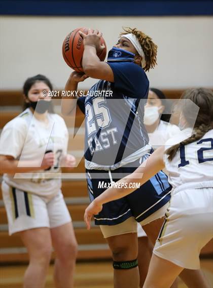 Thumbnail 2 in Belleville East @ Althoff Catholic photogallery.