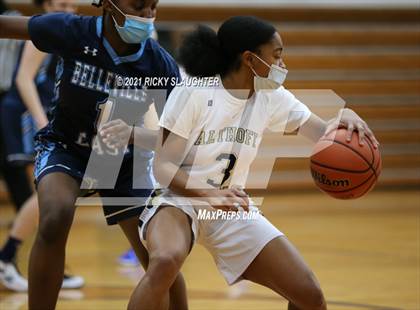 Thumbnail 2 in Belleville East @ Althoff Catholic photogallery.