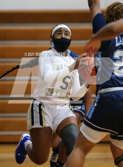 Thumbnail 2 in Belleville East @ Althoff Catholic photogallery.
