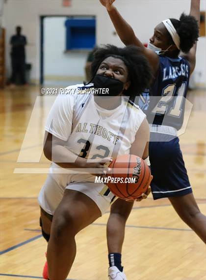 Thumbnail 3 in Belleville East @ Althoff Catholic photogallery.