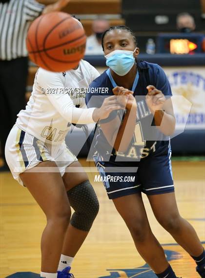 Thumbnail 1 in Belleville East @ Althoff Catholic photogallery.
