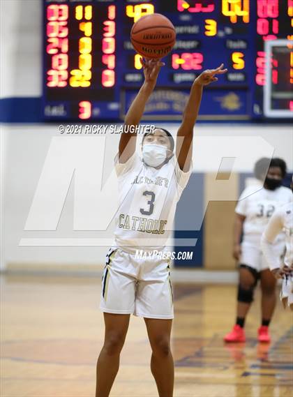 Thumbnail 2 in Belleville East @ Althoff Catholic photogallery.