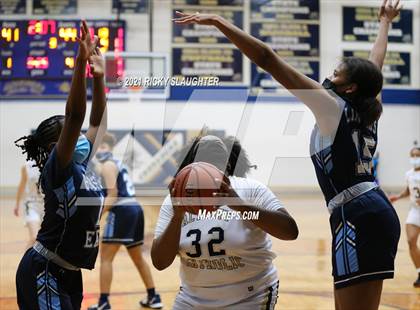 Thumbnail 1 in Belleville East @ Althoff Catholic photogallery.