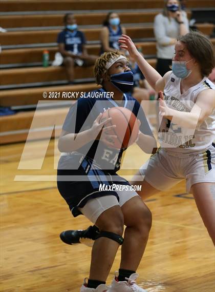 Thumbnail 2 in Belleville East @ Althoff Catholic photogallery.