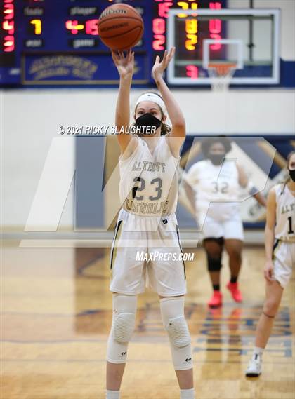 Thumbnail 2 in Belleville East @ Althoff Catholic photogallery.
