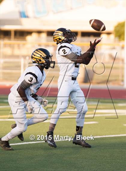 Thumbnail 1 in Enochs @ Turlock photogallery.