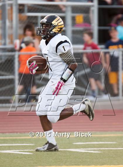 Thumbnail 2 in Enochs @ Turlock photogallery.