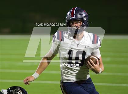 Thumbnail 3 in Tompkins vs Jordan photogallery.
