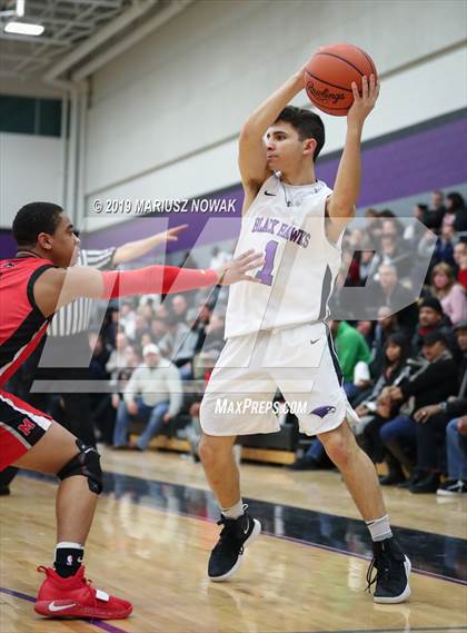 Thumbnail 2 in St. Mary Prep @ Bloomfield Hills (MHSAA Division 1 District Final) photogallery.