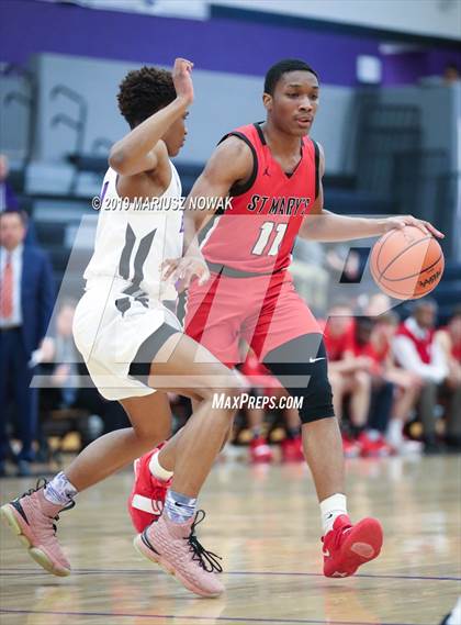Thumbnail 2 in St. Mary Prep @ Bloomfield Hills (MHSAA Division 1 District Final) photogallery.