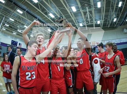 Thumbnail 3 in St. Mary Prep @ Bloomfield Hills (MHSAA Division 1 District Final) photogallery.