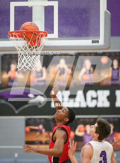 Thumbnail 2 in St. Mary Prep @ Bloomfield Hills (MHSAA Division 1 District Final) photogallery.
