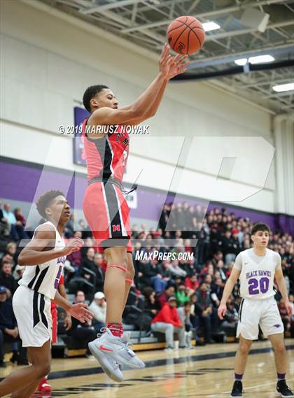 Thumbnail 1 in St. Mary Prep @ Bloomfield Hills (MHSAA Division 1 District Final) photogallery.