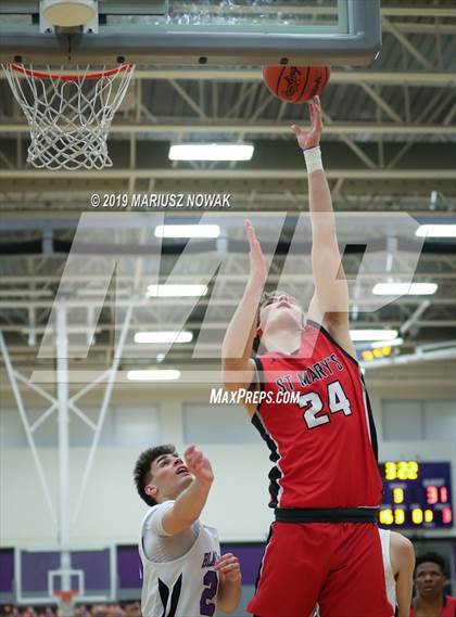 Thumbnail 2 in St. Mary Prep @ Bloomfield Hills (MHSAA Division 1 District Final) photogallery.