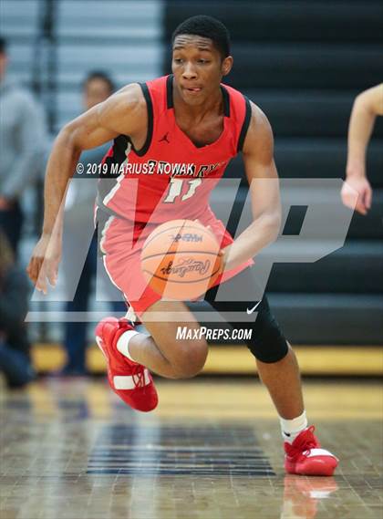Thumbnail 2 in St. Mary Prep @ Bloomfield Hills (MHSAA Division 1 District Final) photogallery.