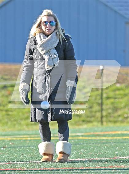 Thumbnail 2 in Wethersfield vs Guilford (CIAC Class M Final) photogallery.