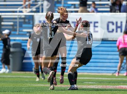 Thumbnail 1 in Wimberley vs. Randall (UIL 4A Soccer Division II Final) photogallery.