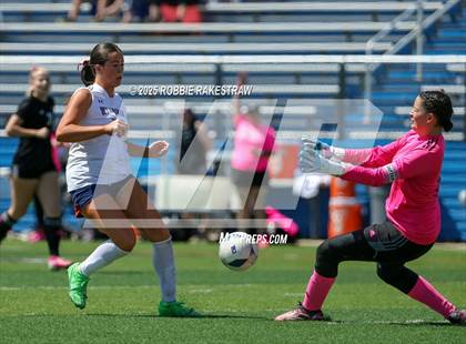 Thumbnail 1 in Wimberley vs. Randall (UIL 4A Soccer Division II Final) photogallery.