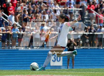 Thumbnail 2 in Wimberley vs. Randall (UIL 4A Soccer Division II Final) photogallery.