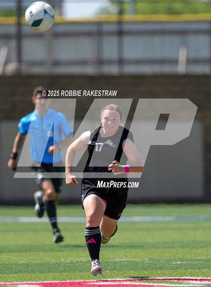 Thumbnail 1 in Wimberley vs. Randall (UIL 4A Soccer Division II Final) photogallery.