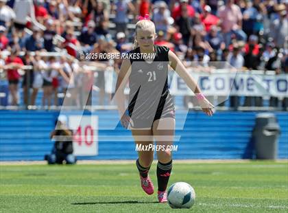 Thumbnail 1 in Wimberley vs. Randall (UIL 4A Soccer Division II Final) photogallery.