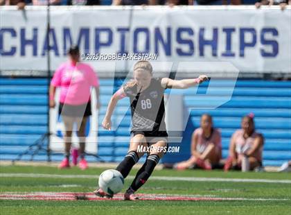 Thumbnail 1 in Wimberley vs. Randall (UIL 4A Soccer Division II Final) photogallery.