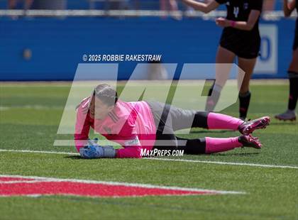 Thumbnail 3 in Wimberley vs. Randall (UIL 4A Soccer Division II Final) photogallery.