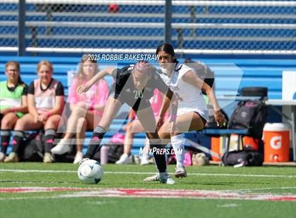 Thumbnail 1 in Wimberley vs. Randall (UIL 4A Soccer Division II Final) photogallery.