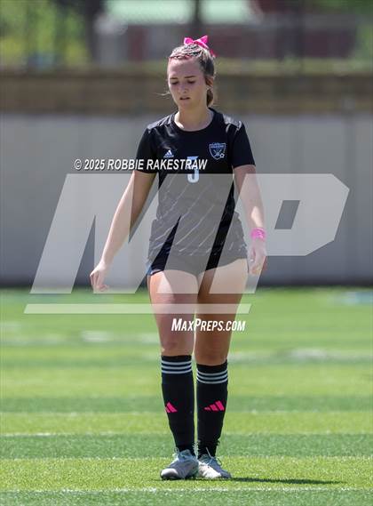 Thumbnail 2 in Wimberley vs. Randall (UIL 4A Soccer Division II Final) photogallery.