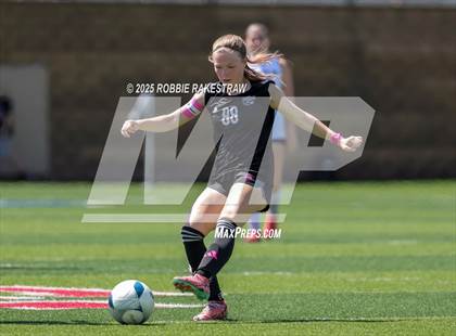 Thumbnail 2 in Wimberley vs. Randall (UIL 4A Soccer Division II Final) photogallery.