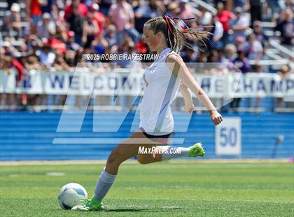 Thumbnail 1 in Wimberley vs. Randall (UIL 4A Soccer Division II Final) photogallery.