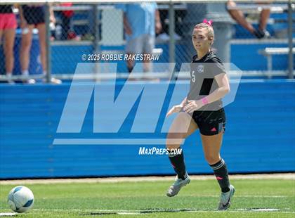 Thumbnail 3 in Wimberley vs. Randall (UIL 4A Soccer Division II Final) photogallery.