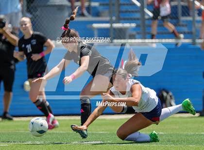 Thumbnail 3 in Wimberley vs. Randall (UIL 4A Soccer Division II Final) photogallery.