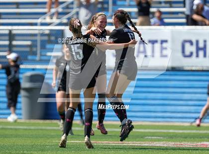 Thumbnail 2 in Wimberley vs. Randall (UIL 4A Soccer Division II Final) photogallery.