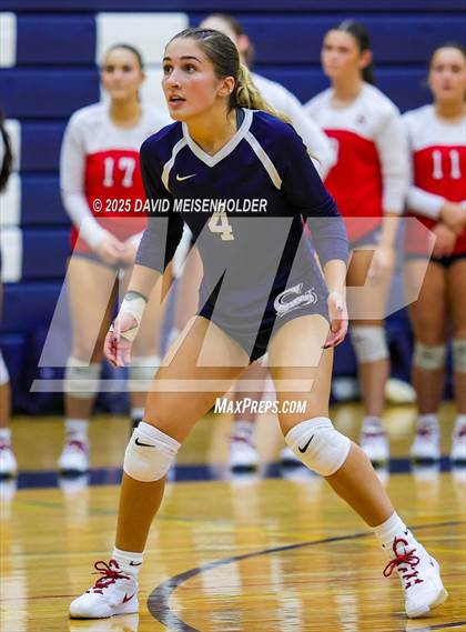 Thumbnail 2 in Smithtown East @ Smithtown West photogallery.