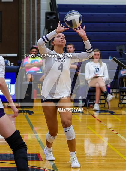 Thumbnail 1 in Smithtown East @ Smithtown West photogallery.