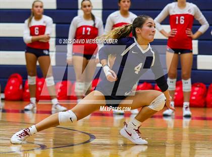 Thumbnail 2 in Smithtown East @ Smithtown West photogallery.