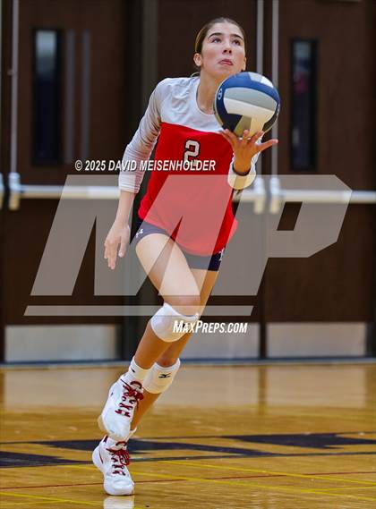 Thumbnail 2 in Smithtown East @ Smithtown West photogallery.