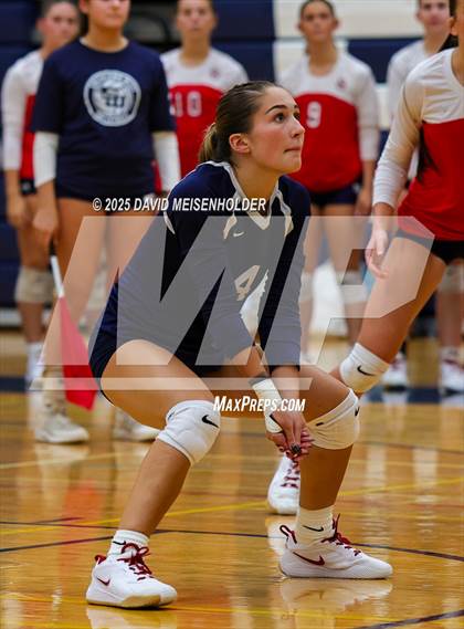Thumbnail 2 in Smithtown East @ Smithtown West photogallery.
