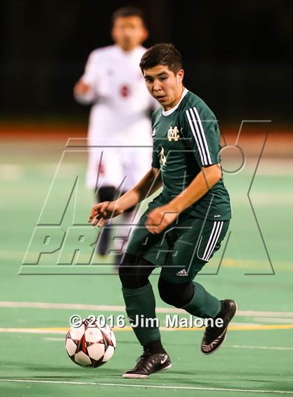 Thumbnail 3 in Moreau Catholic @ James Logan photogallery.