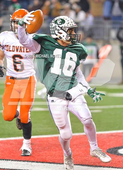 Thumbnail 3 in Canton Central Catholic vs. Coldwater (OHSAA Division V Final) photogallery.