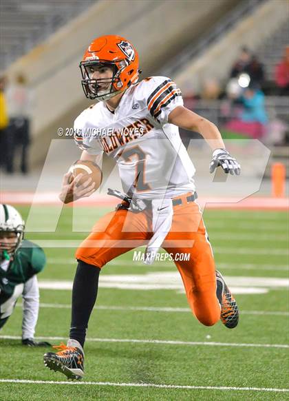 Thumbnail 2 in Canton Central Catholic vs. Coldwater (OHSAA Division V Final) photogallery.