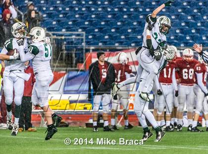 Thumbnail 1 in Melrose vs. Dartmouth (MIAA Division 3 Final) photogallery.