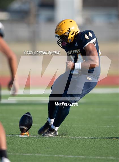 Thumbnail 1 in Cypress Ranch vs Waller (A team) photogallery.